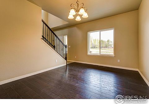 5th image of 693 Vermilion Peak Dr