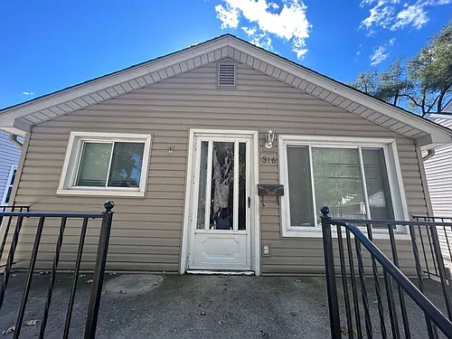 316 E George Ave Photo 1
