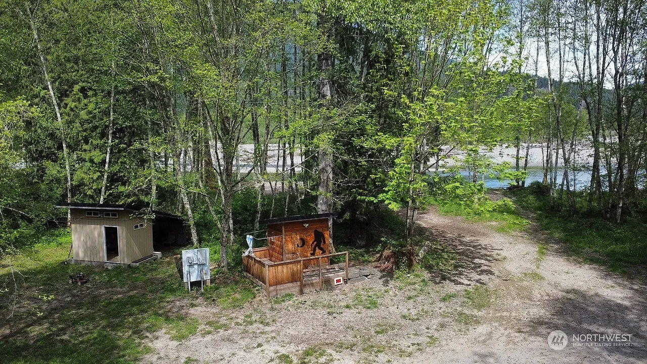 204 Burton Creek Road photo 1