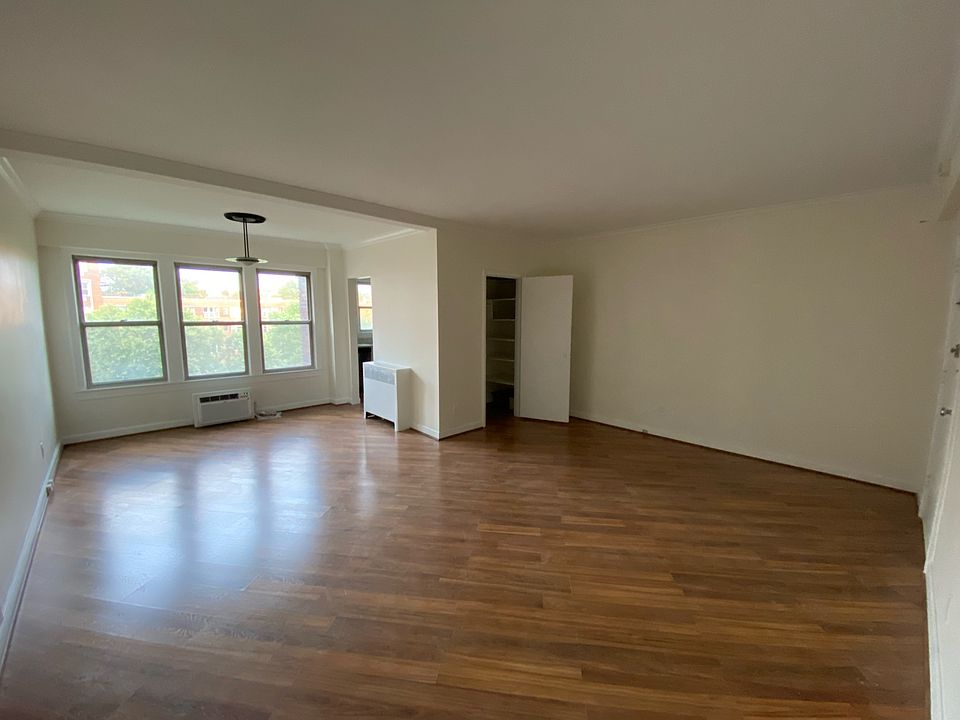 1st image of 2500 Q St NW APT 528