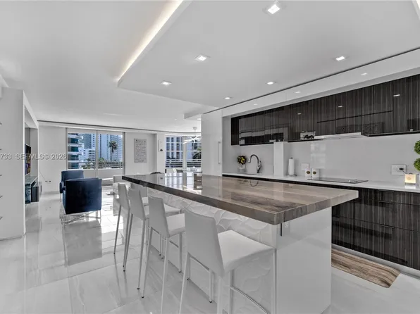 5555 Collins Ave, Miami Beach, FL