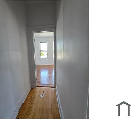 490 S Broadway — Photo 9