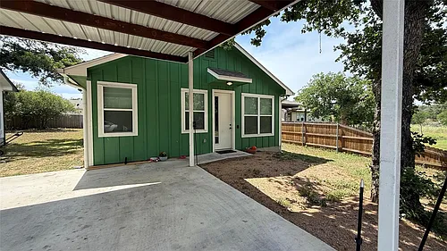 2415 Ridgeview Photo 1