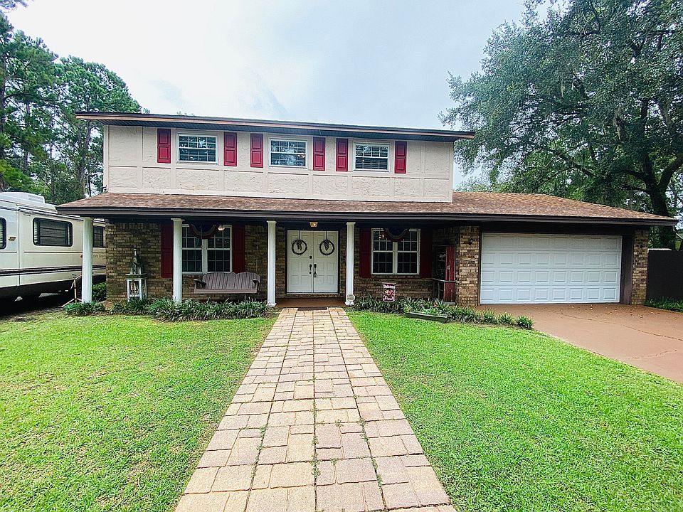 1st image of 15208 Cape Dr S