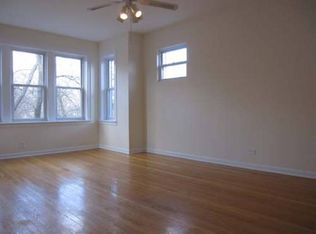 3703 W Cullom Ave #C, Chicago, IL 60618