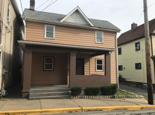 721 Brinton Ave #A, Pitcairn, PA