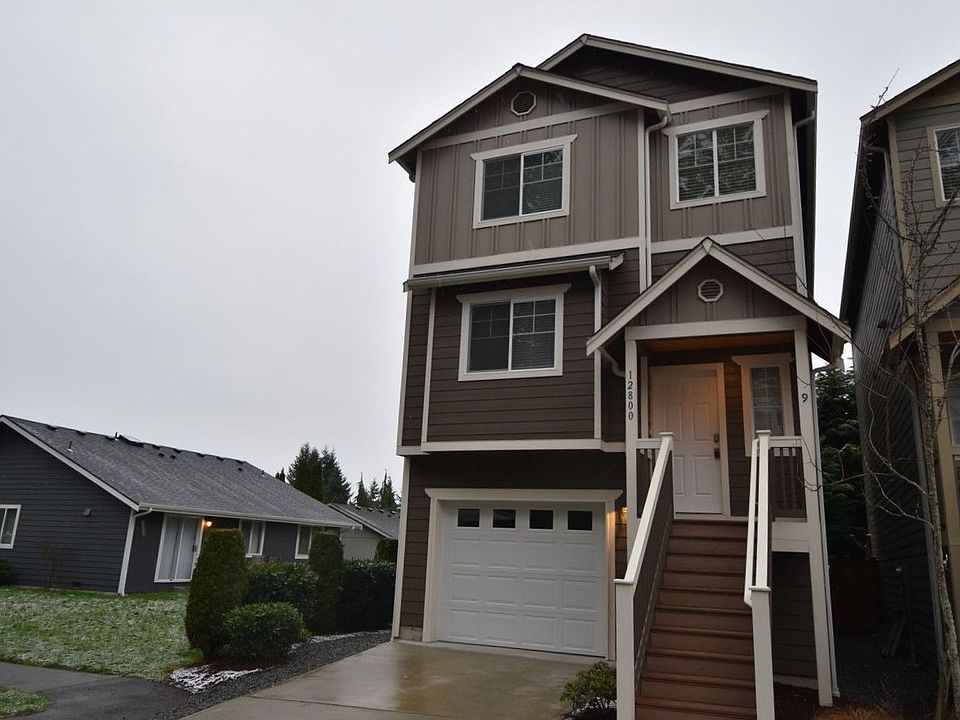 1st image of 12800 17th St NE
