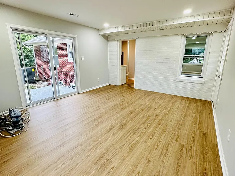 5906 Leewood Ave — Photo 8