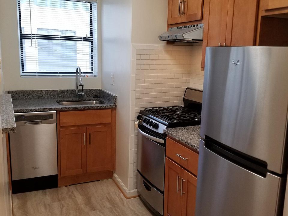 1st image of 1215 N Quinn St APT 14