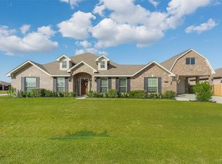 2118 Gilbert Rd, Dickinson, TX 77539