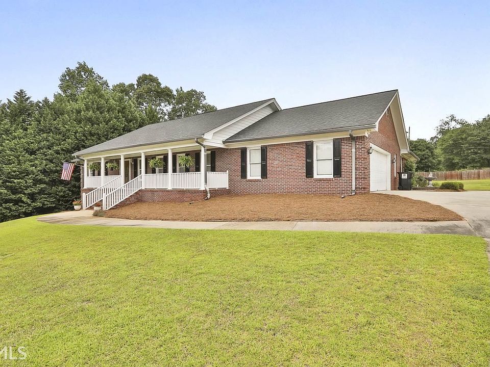 1st image of 505 Clearwater Dr