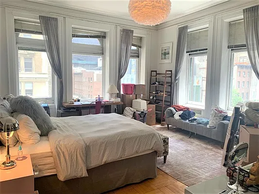 Rented by Dynamik Realty | media 17