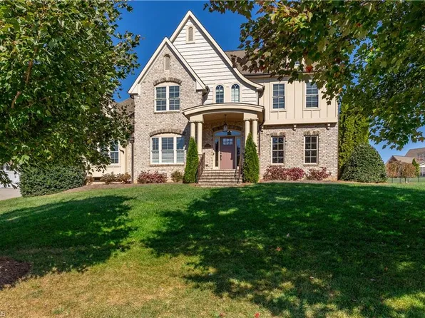 5611 Cedarmere Dr, Winston Salem, NC 27106