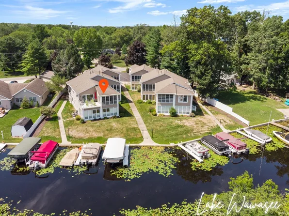510 S Harkless Dr APT 12, Syracuse, IN 46567