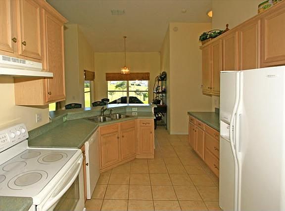 5th image of 11224 Crooked River Ct