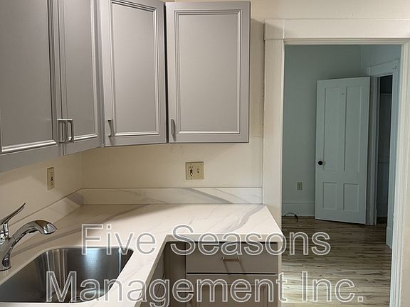 3rd image of 18-20 Hayward St #1