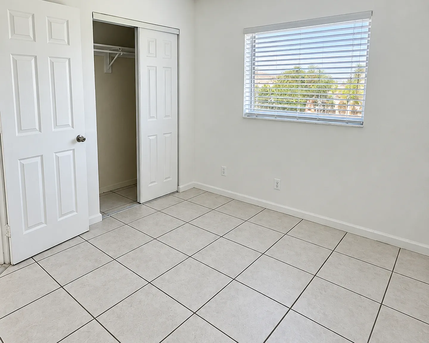 Villa Lago — Photo 1