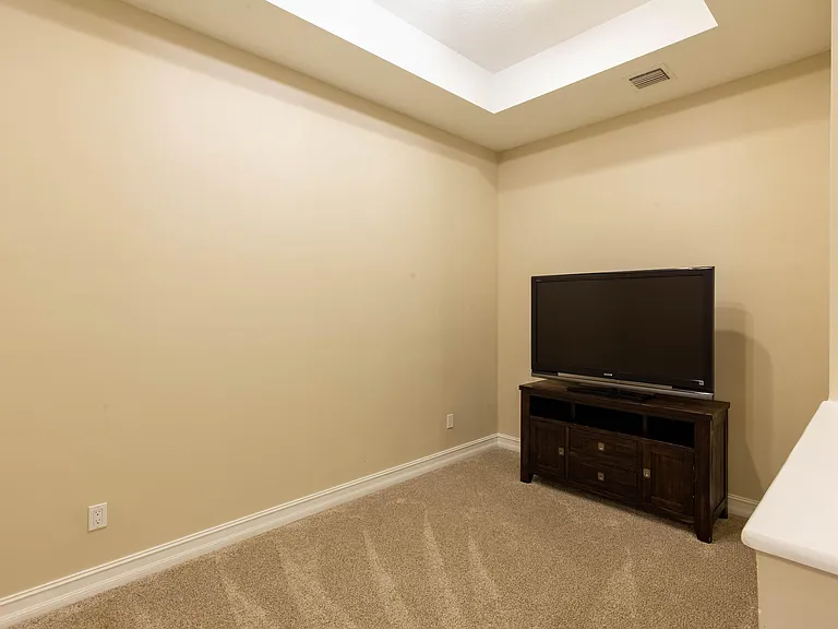 63 Dogwood Ct — Photo 19