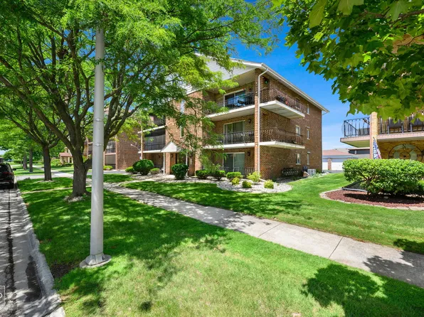 8154 W 168th Pl #3E, Tinley Park, IL 60477