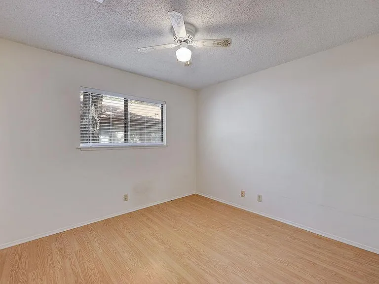 5619 Clay Ave #B — Photo 8