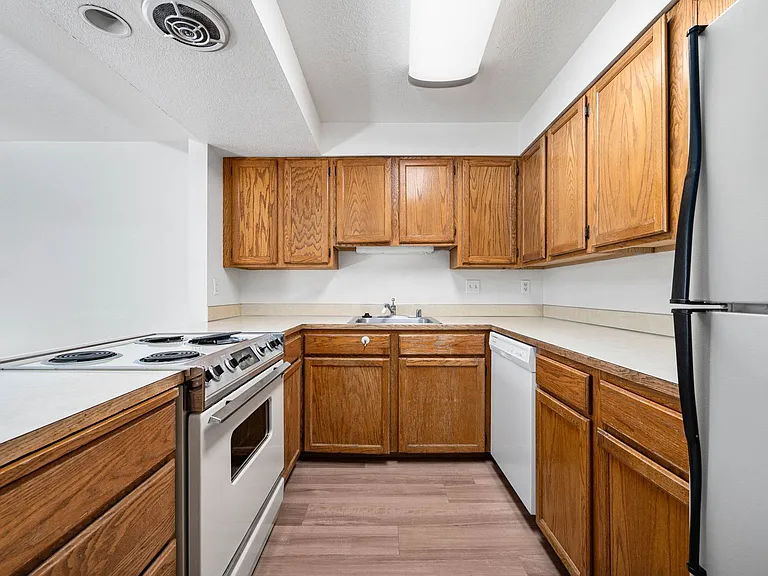 Welcome to Orchard Meadows Apartments! — Photo 15