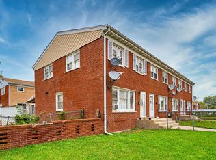 9543 Sumac Rd APT C, Des Plaines, IL 60016