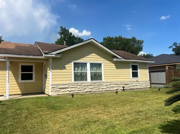 1131 Globe St, Houston, TX 77034
