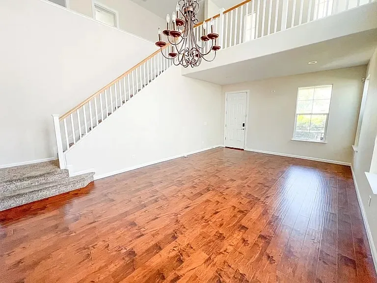 1159 Arrowfield Way — Photo 4
