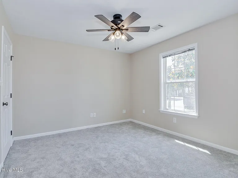 1723 Elizabeth St — Photo 18
