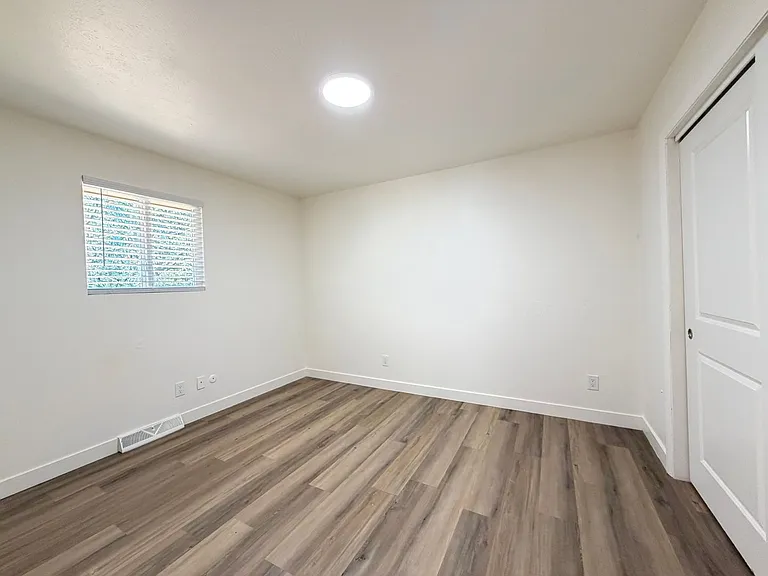 8548 W 62nd Pl — Photo 15