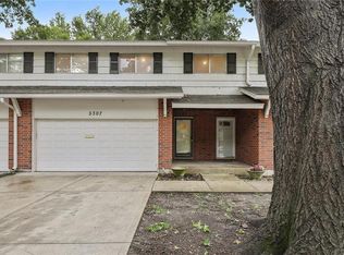 5307 W 103rd Pl, Overland Park, KS 66207