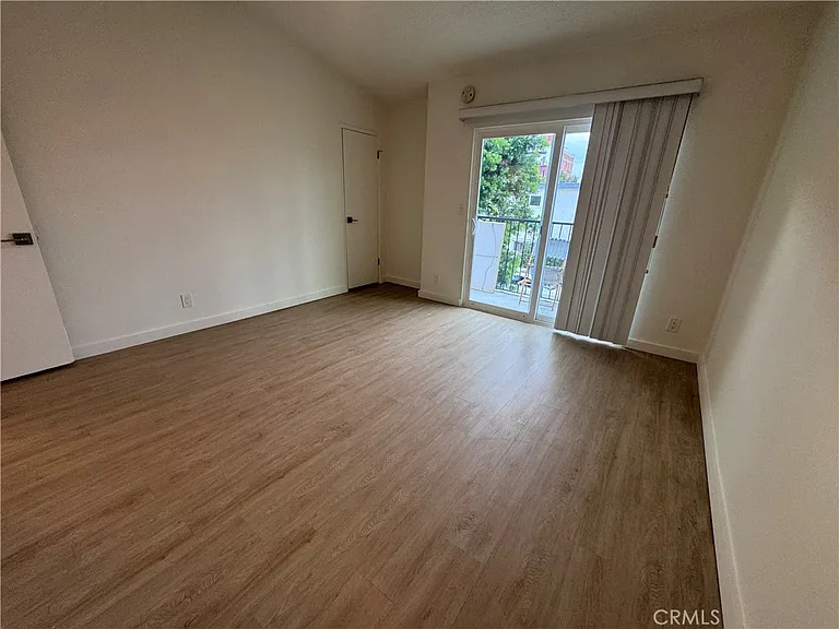 40 S Venice Blvd #2 — Photo 21