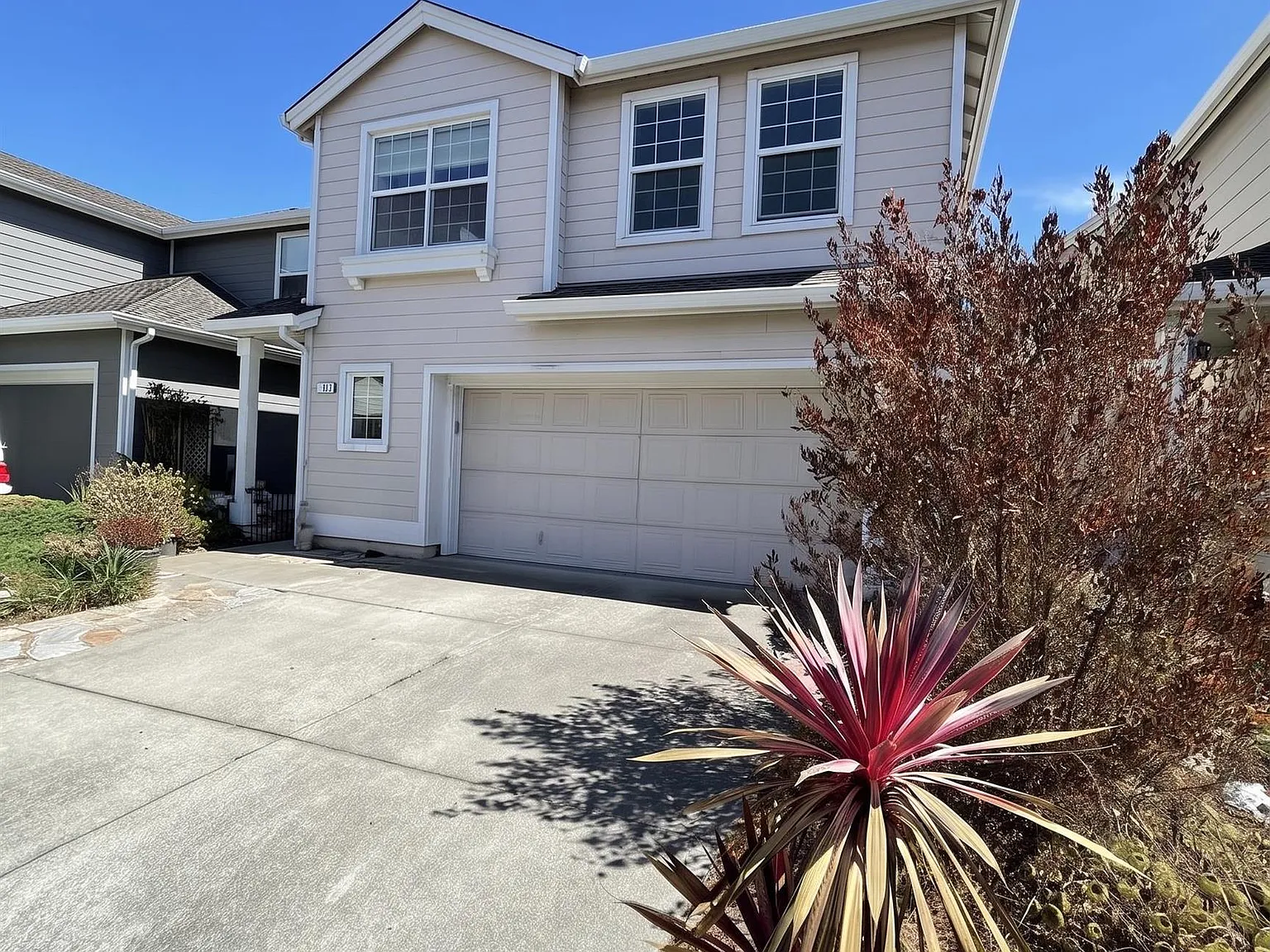 4 bed, 2.5 bath, 2089 sqft, $5,000 — Photo 4