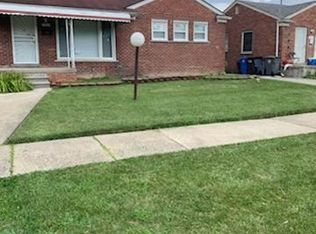 1565 Meadowlane St, Inkster, MI 48141