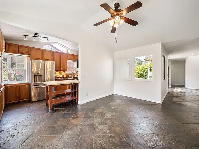 2525 Gail Pl — Photo 4