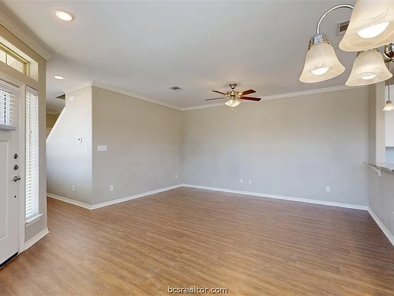 2027 Harvey Mitchell Pkwy S — Photo 2