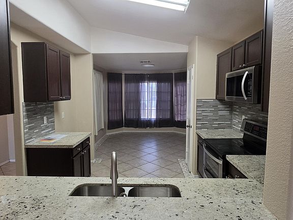 4th image of 6328 W FLORENCE Avenue