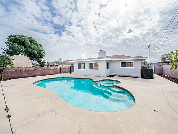 3rd image of 17432 Fairview Rd