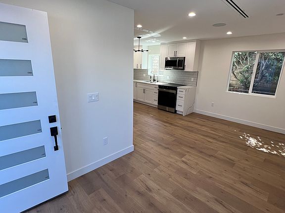 3rd image of 8549 Hillrose St