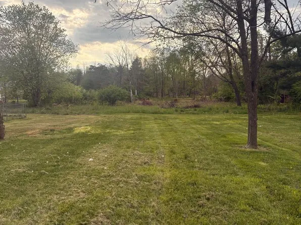 49 Fruitville Rd, Pottstown, PA 19464