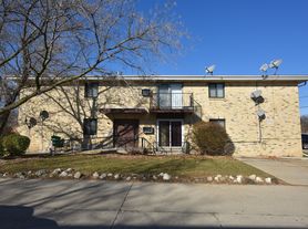 7032 W Fond Du Lac Ave