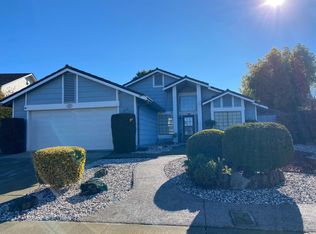 2400 Christian Ct, Pinole, CA 94564