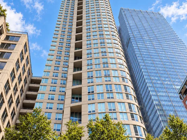 345 N Lasalle St, Chicago, IL