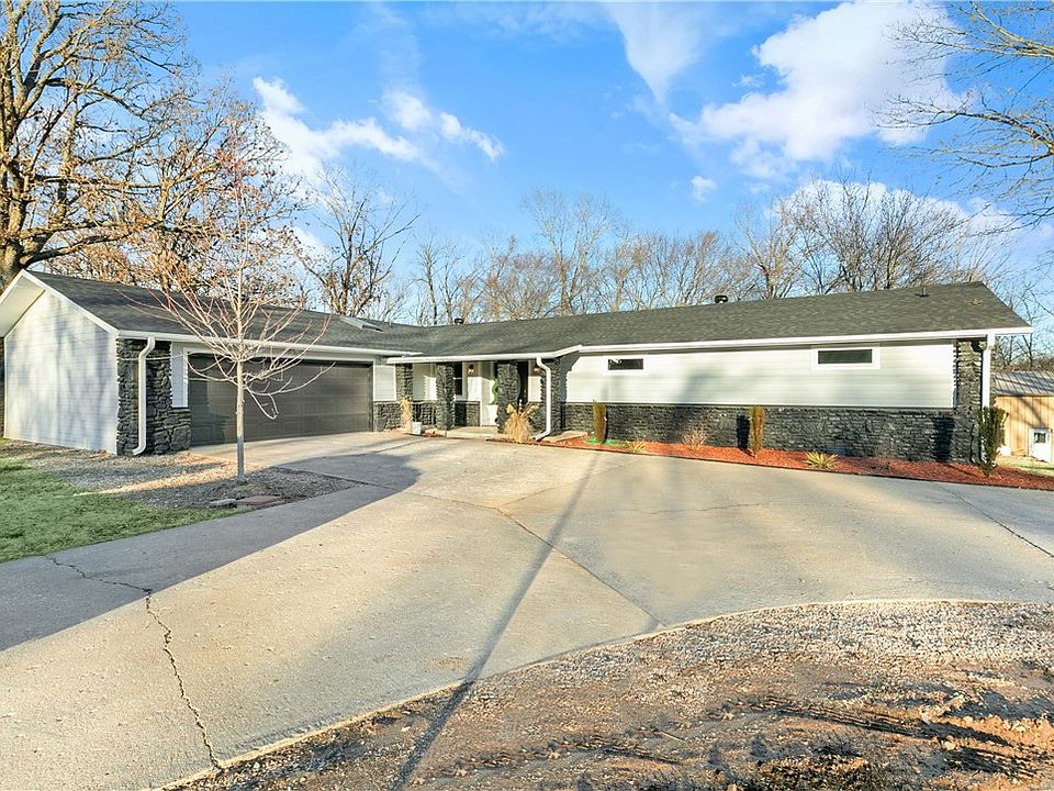 1505 Forest Hills Blvd, Bella Vista, AR 72715 | Zillow