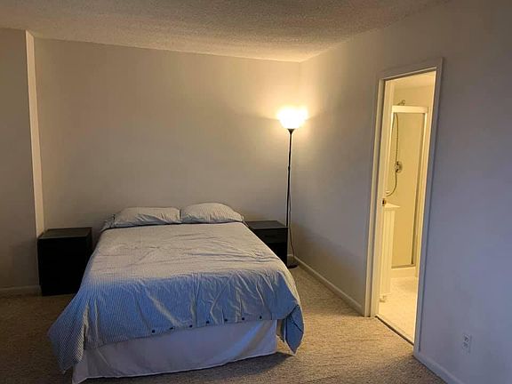 4th image of 7420 Westlake Ter APT 1402