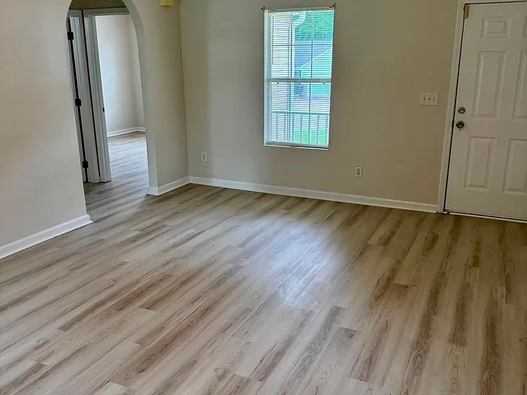 601 Windsor Dr — Photo 15