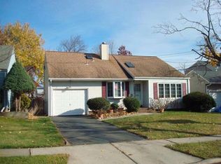 22 Broadway Ave, Colonia, NJ 07067