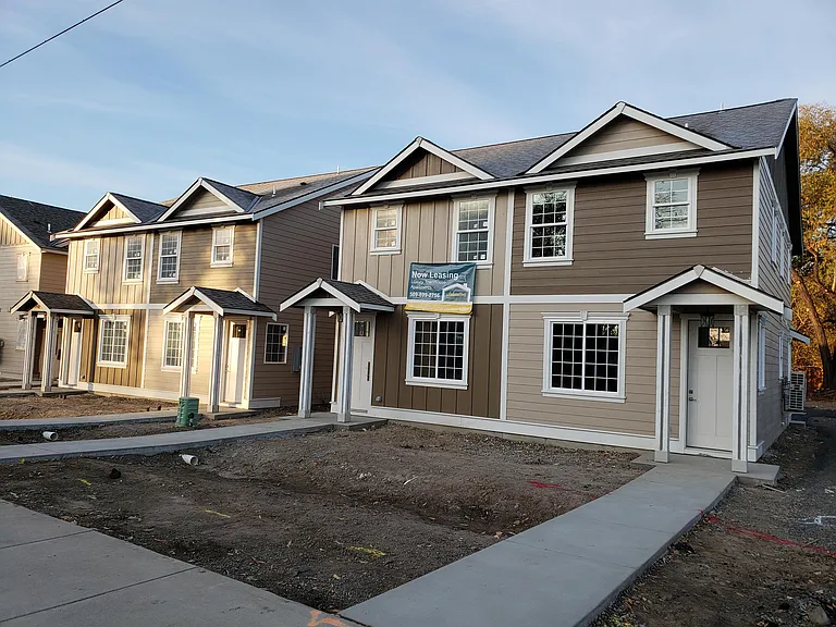 1401 N Water St — Photo 13