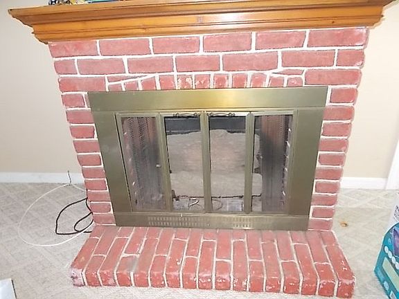 4th image of 242 Henry St