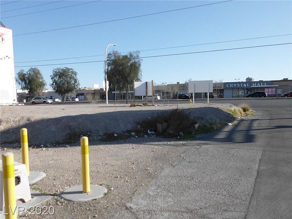1st image of 946 E Sahara Ave